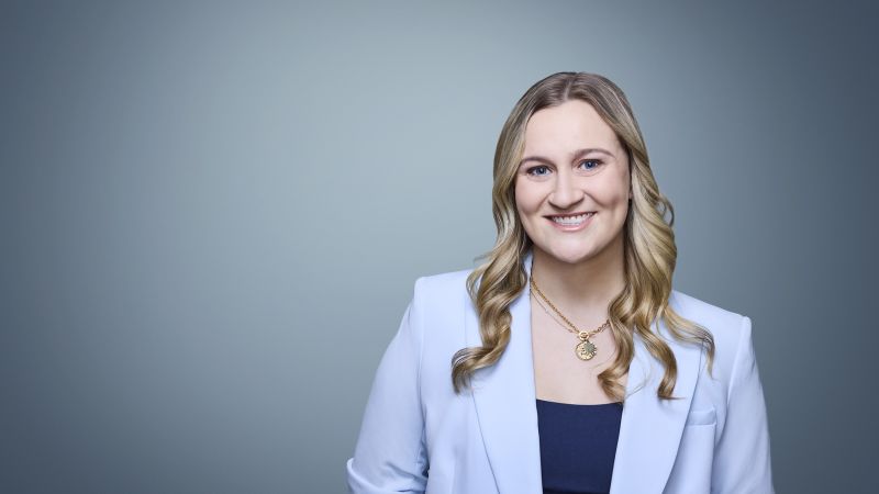 Senator Partai Republik Thom Tillis mengecam komentar Stephen Miller tentang Greenland | Politik berita