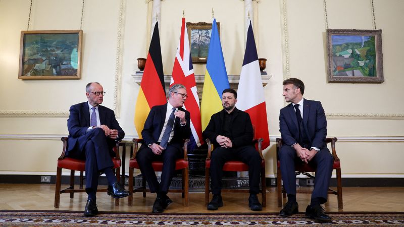 Zelensky bertemu dengan para pemimpin Eropa di London saat Kremlin memuji strategi keamanan baru Trump | berita