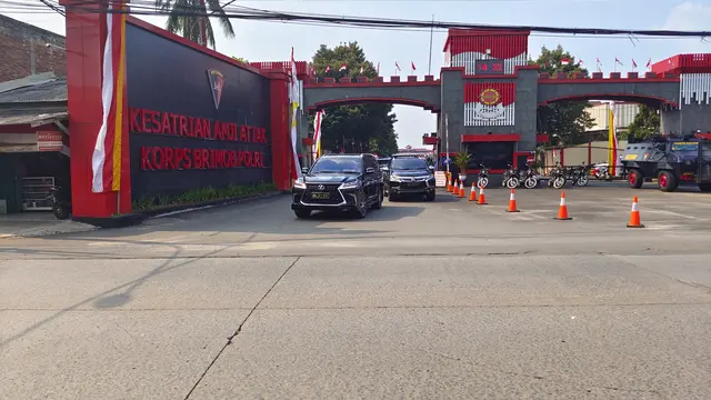 Top 3 News: Massa Geruduk Mako Brimob Depok, Diusir Pakai Gas Air Mata - News berita69.org
